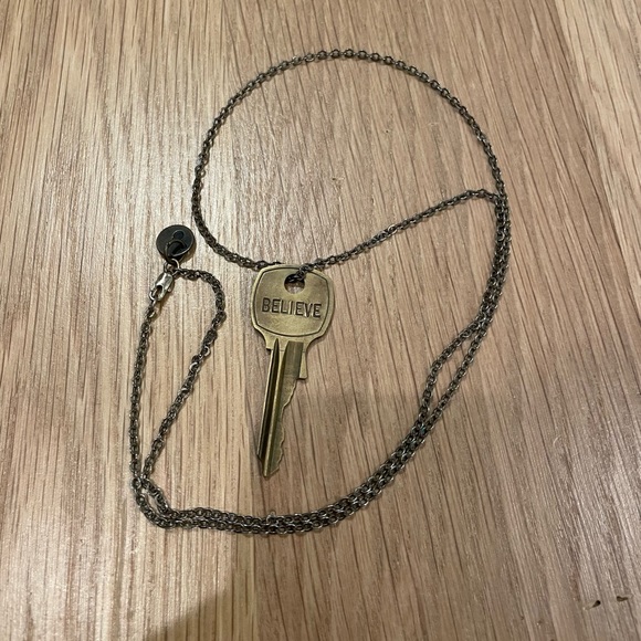 The Giving Keys Believe Necklace - Picture 3 of 5